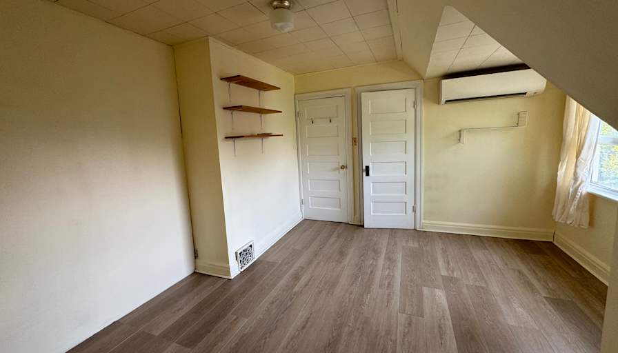 Julia's room
