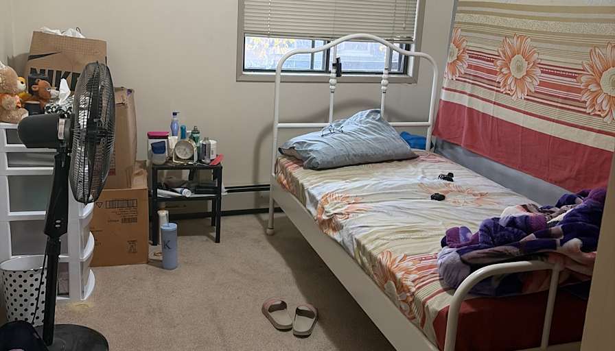 Khushbu Patel's room