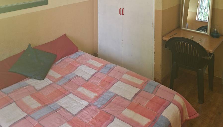 Deon's room