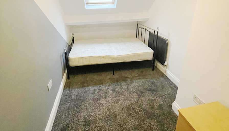 Upper Residence Property Ltd.'s room