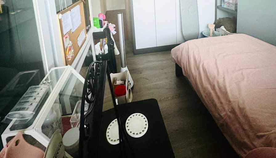 Finn's room