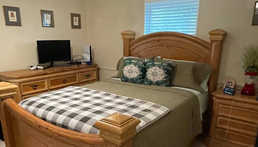 Elissa's room