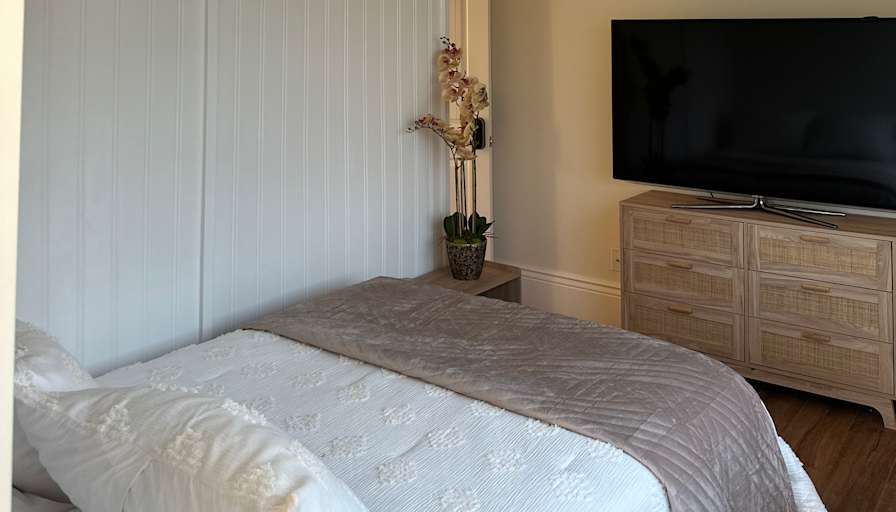 Lorena's room