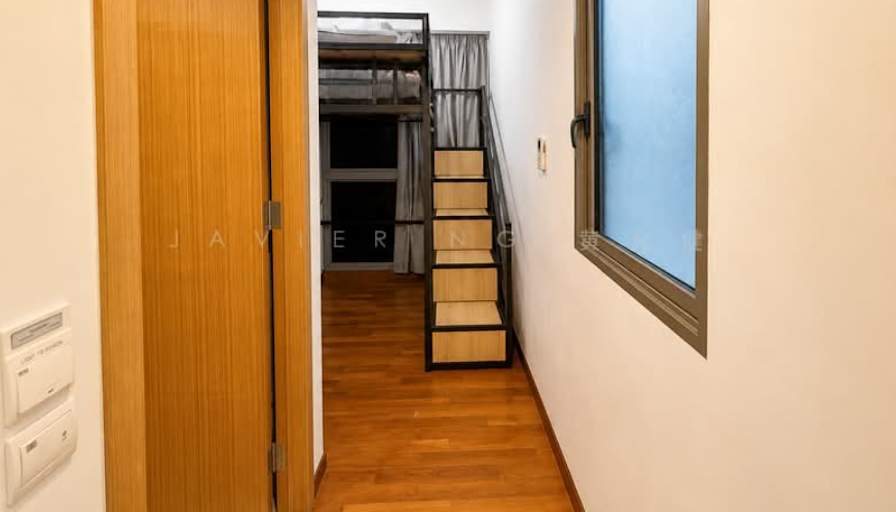 alex tan's room