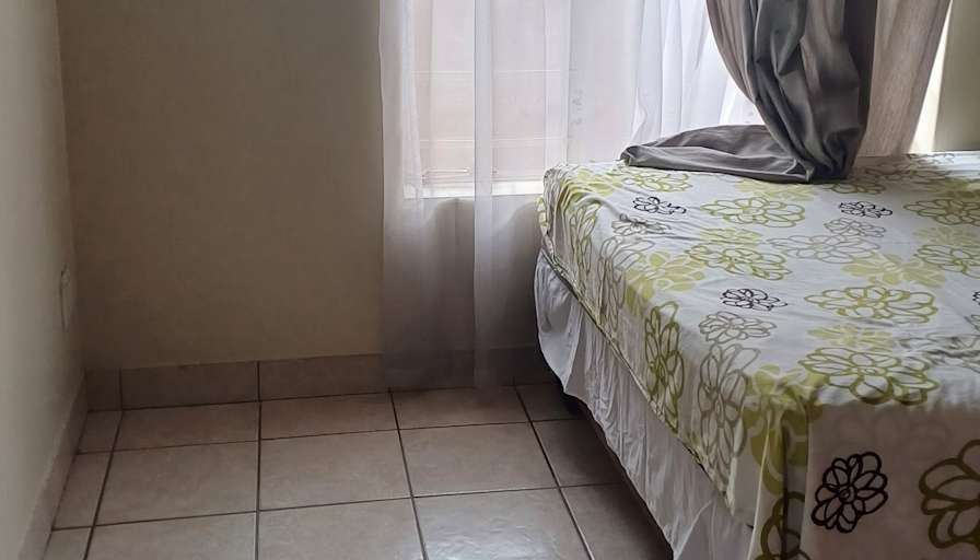 Zi's room