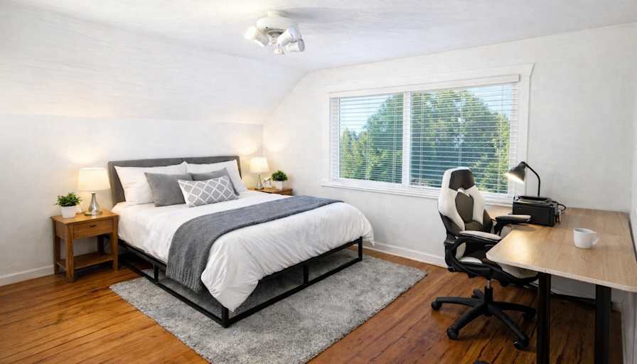 Denis's room