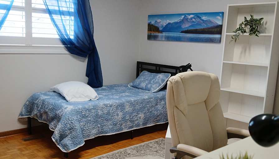 Jennifer's room