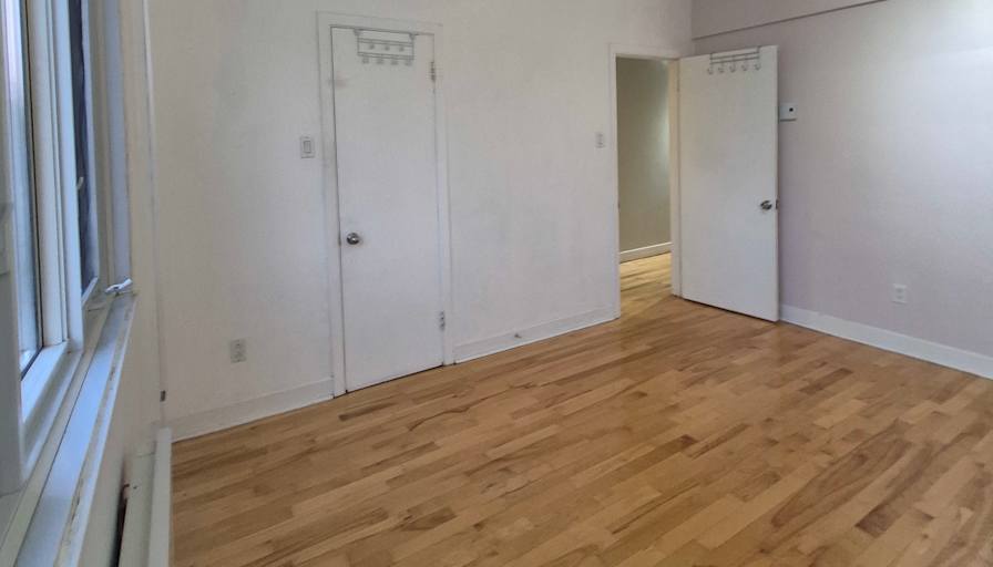 Arash Tang's room