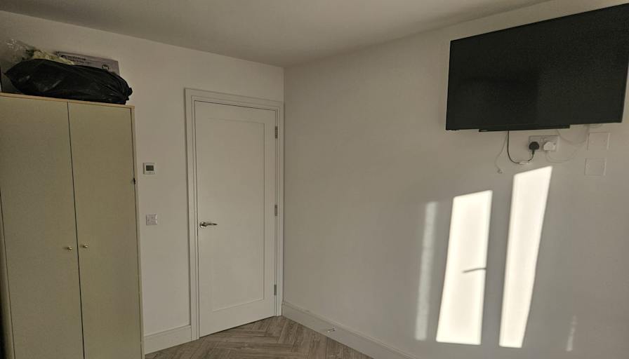 palenjady JUGDEWO's room