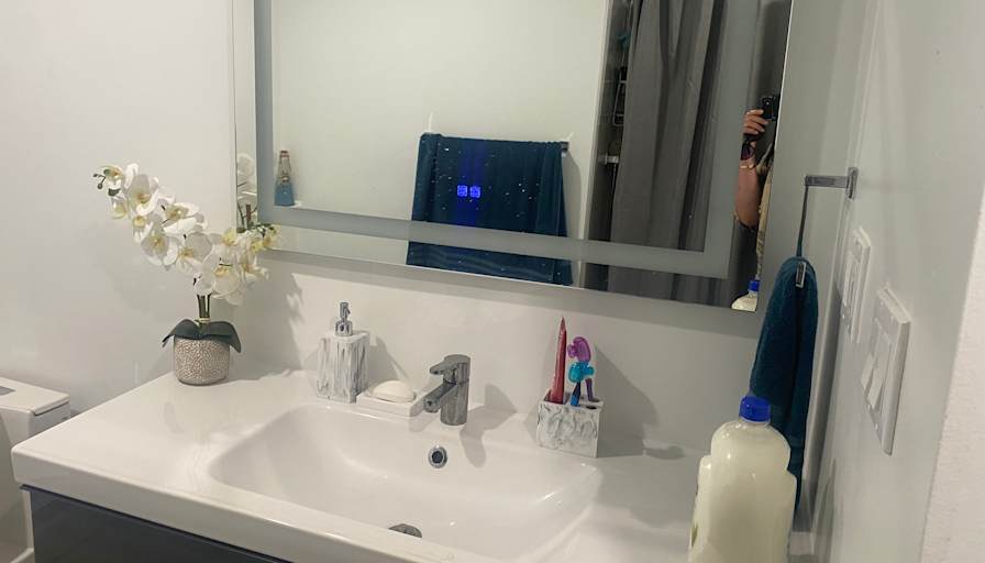 Hedy's room
