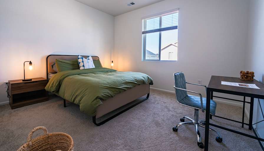 Christina N.'s room
