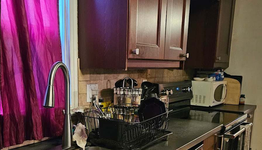 Donna's room