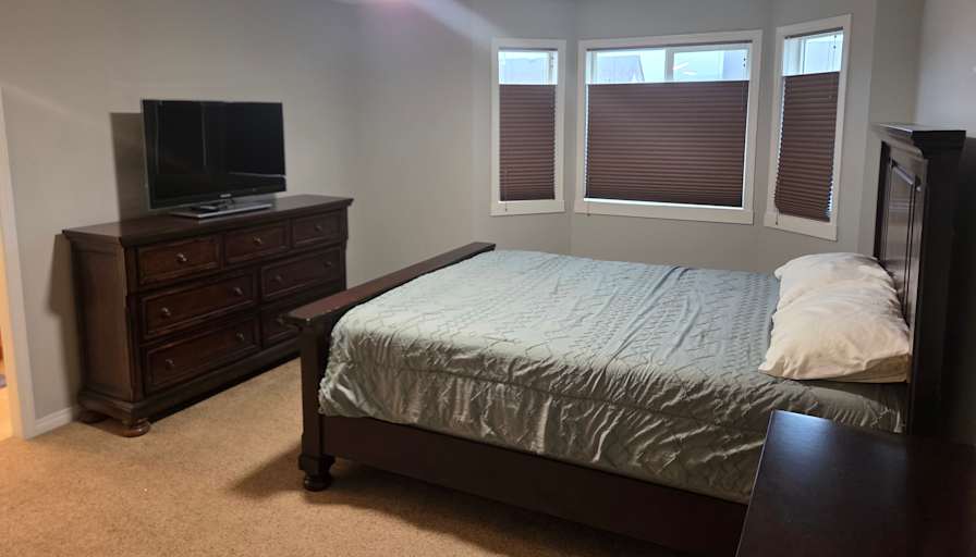 Thomas's room