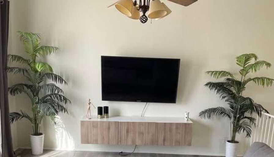 Abhi home's room