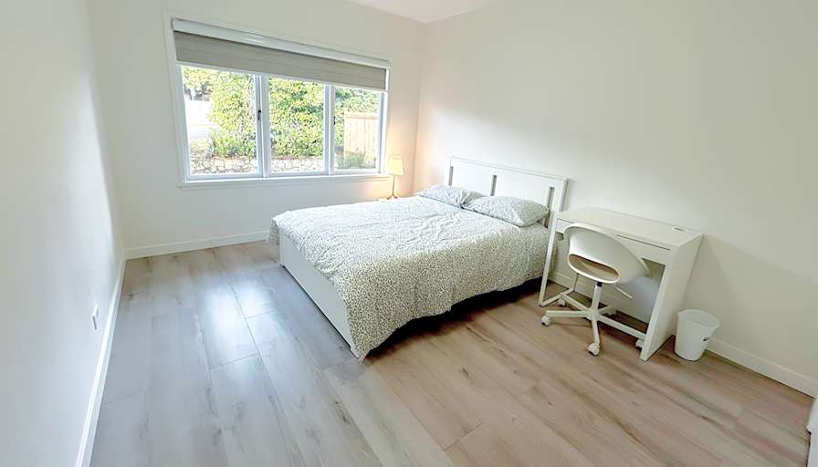 Shirin's room