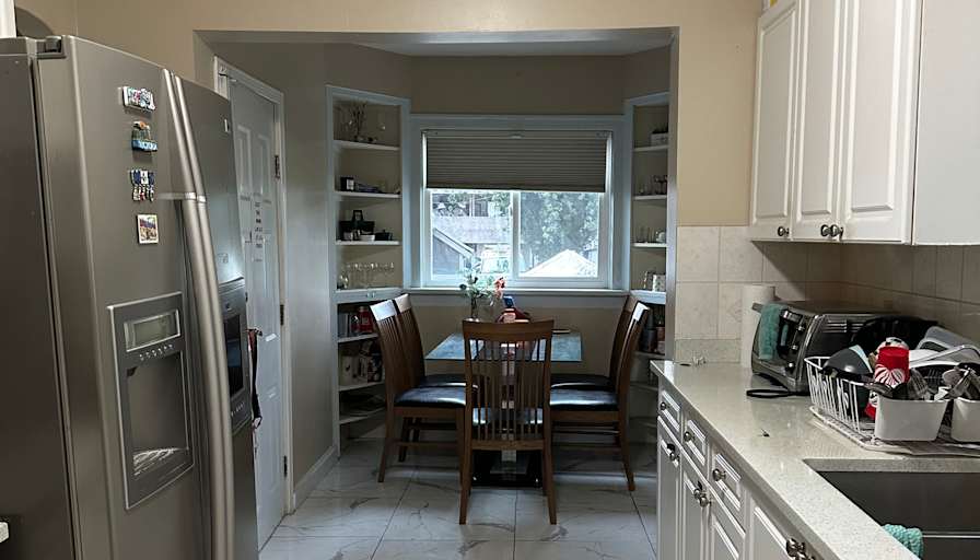 Giordaine's room