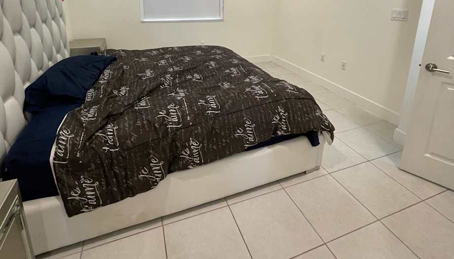 Mayelit's room