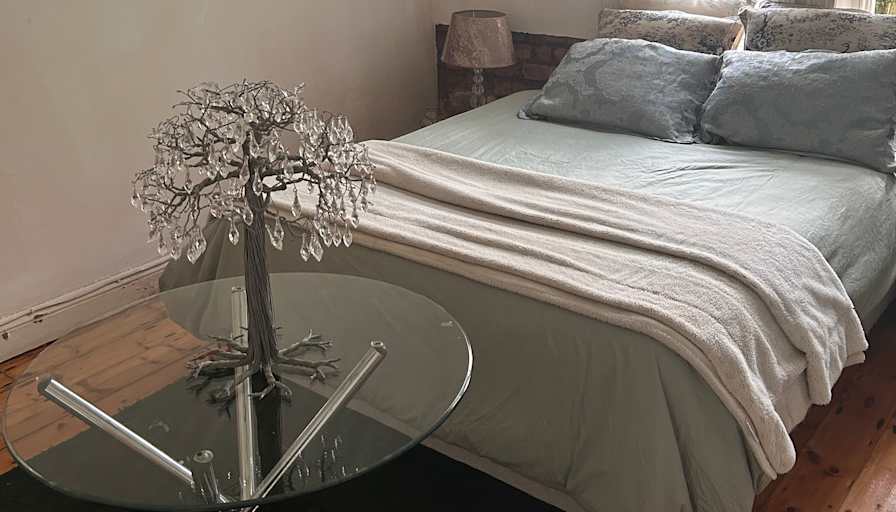Vernon's room