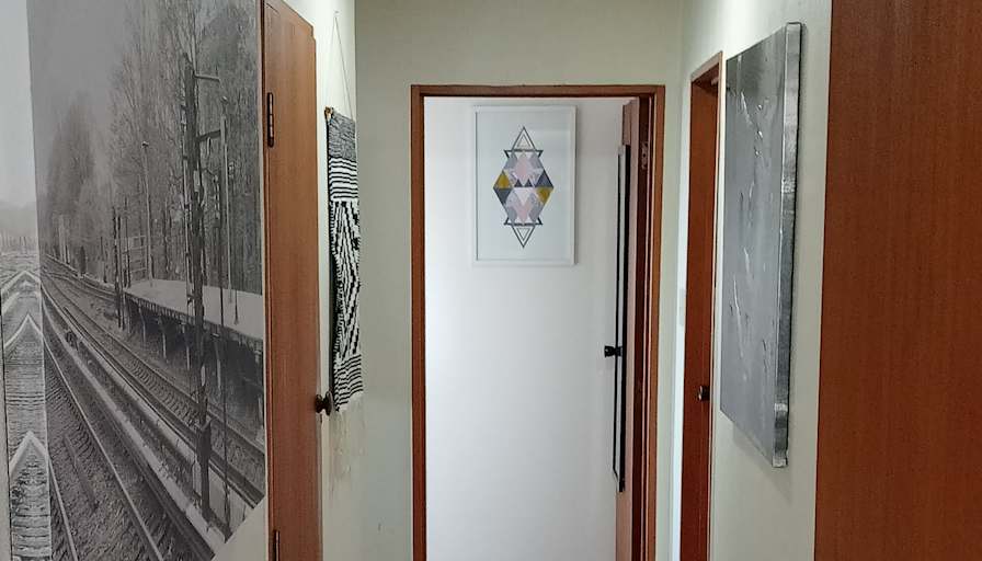 JEREMY's room