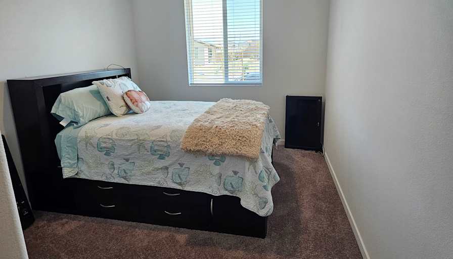 AUTUMN's room