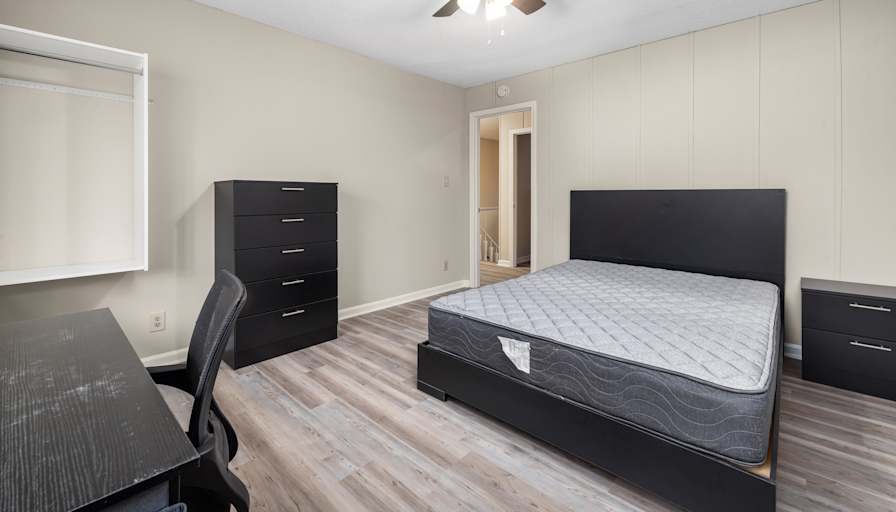 Ron's room