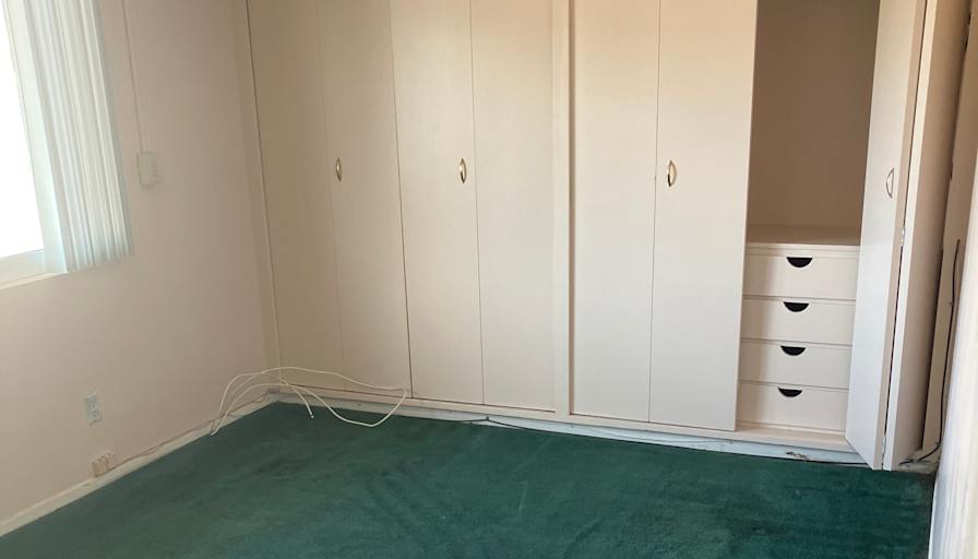 Tom's room