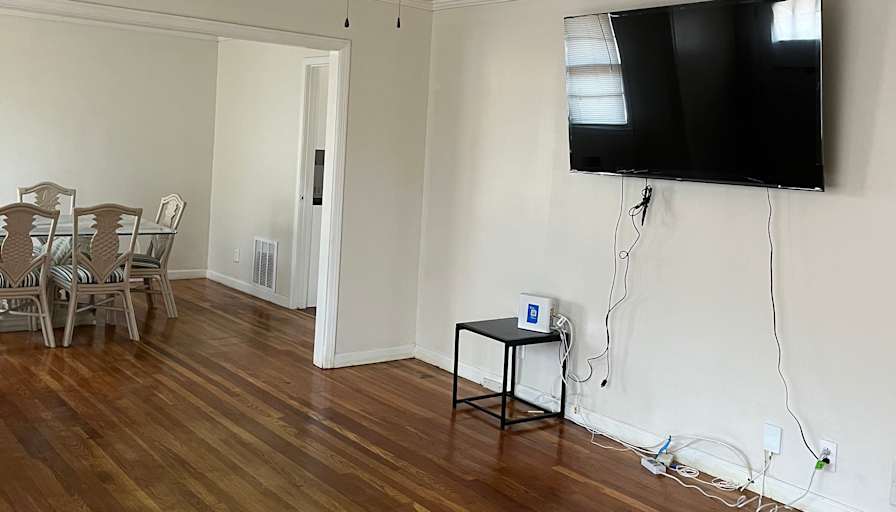 Geoff's room