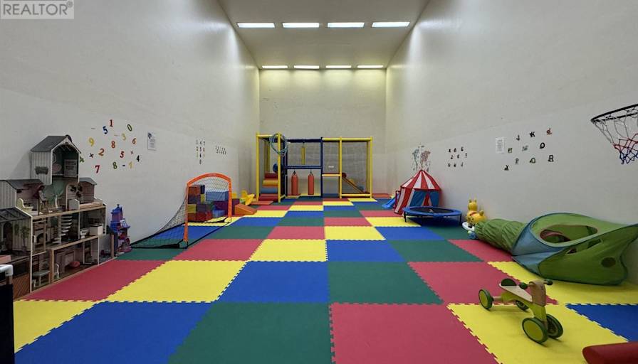 Bee's room