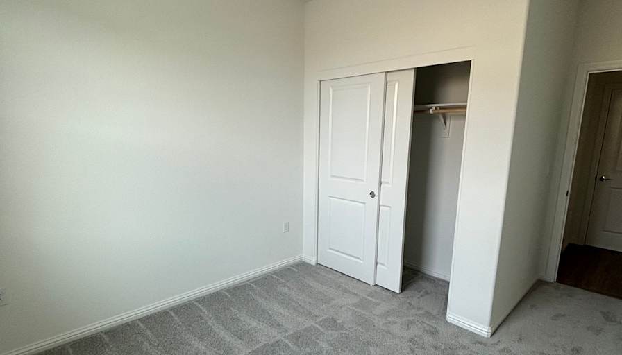Mina's room