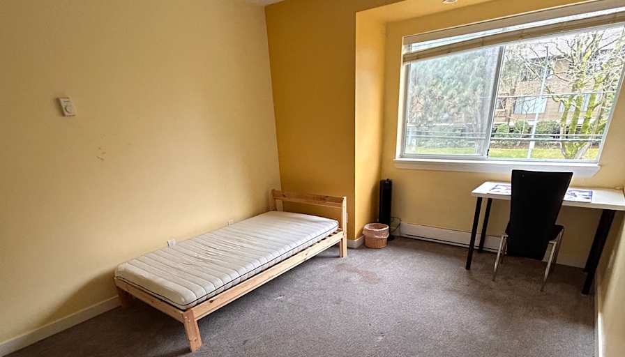 Jas's room