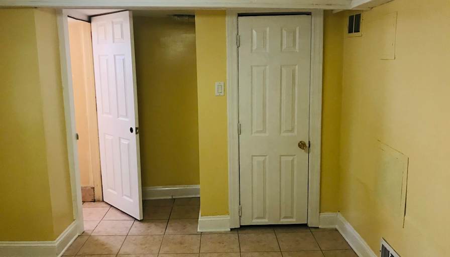 Magno's room