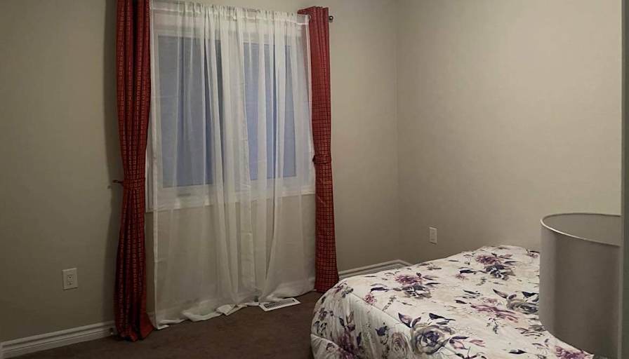 Anne Tahanan's room
