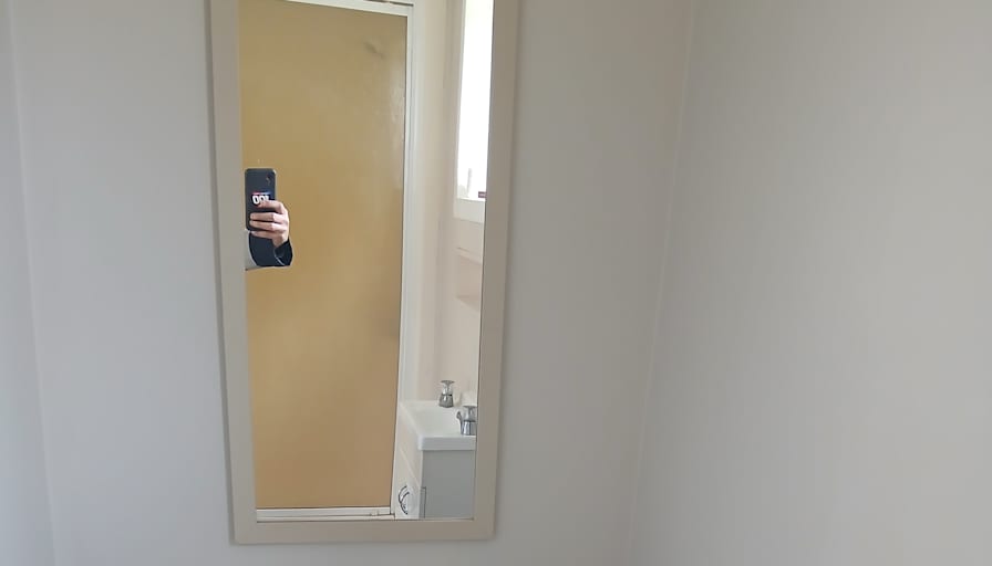Symon Hall's room