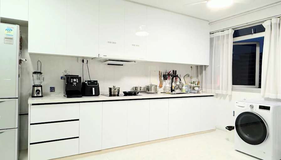 Edwin Ng's room