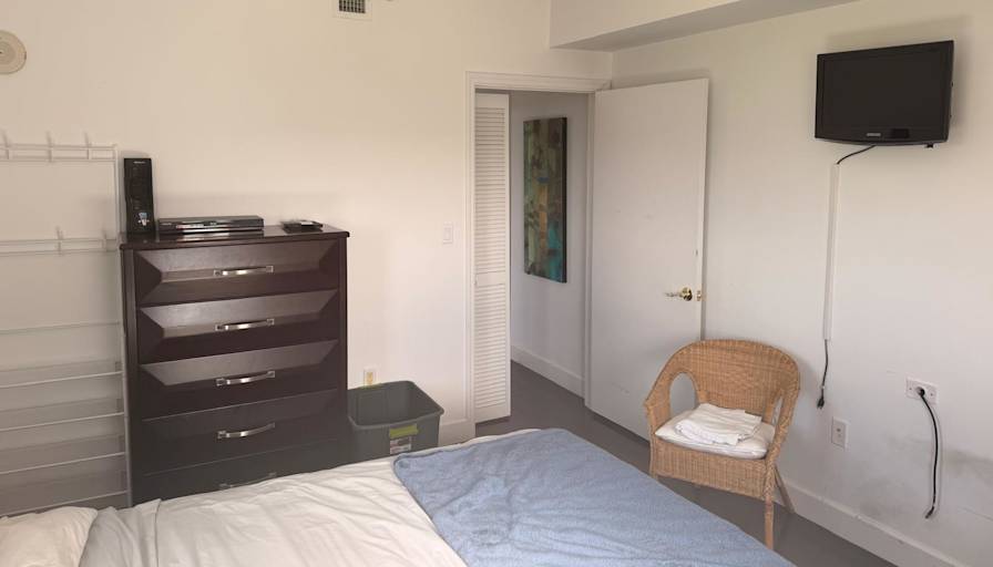 Moni's room