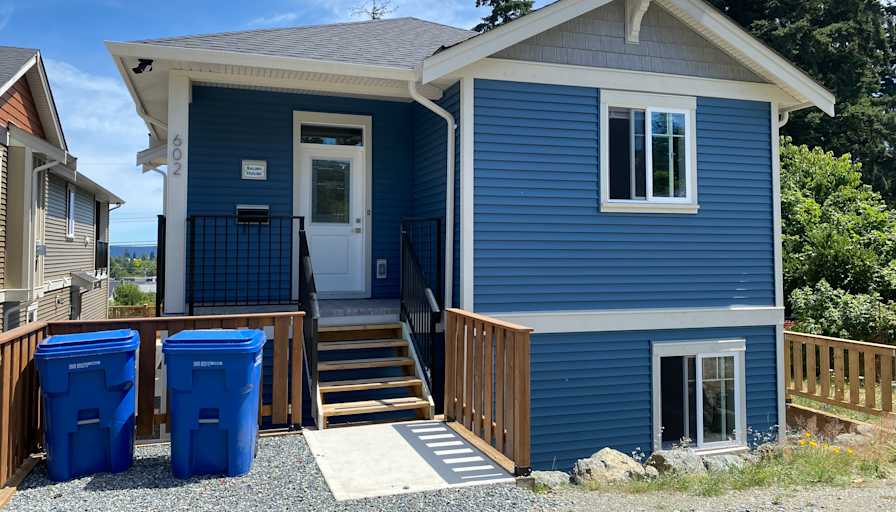 Remax Rentals's room