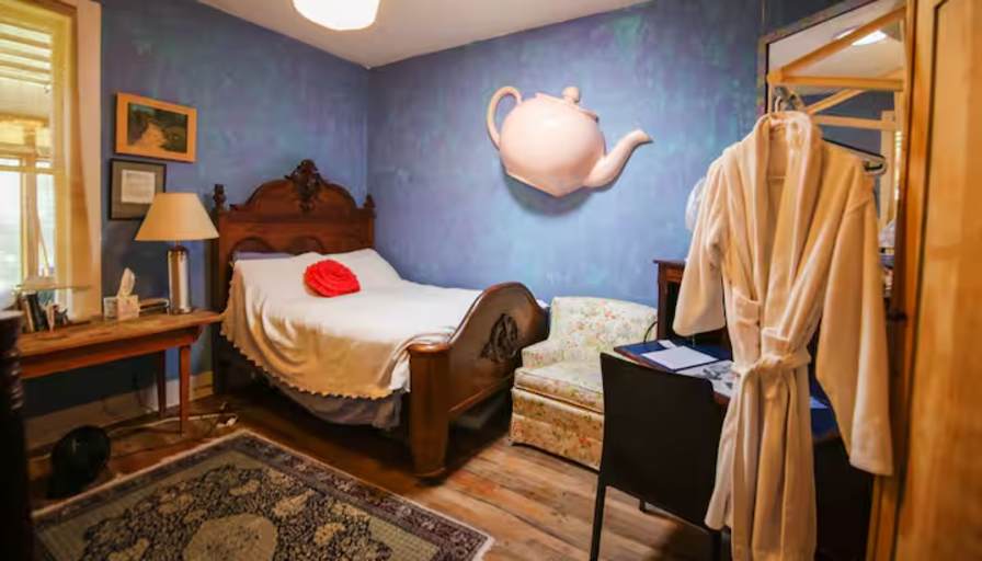 Barbara's room