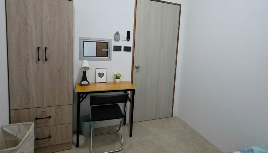 Sunny's room