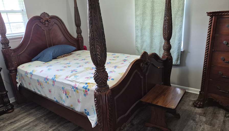 Malachi's room