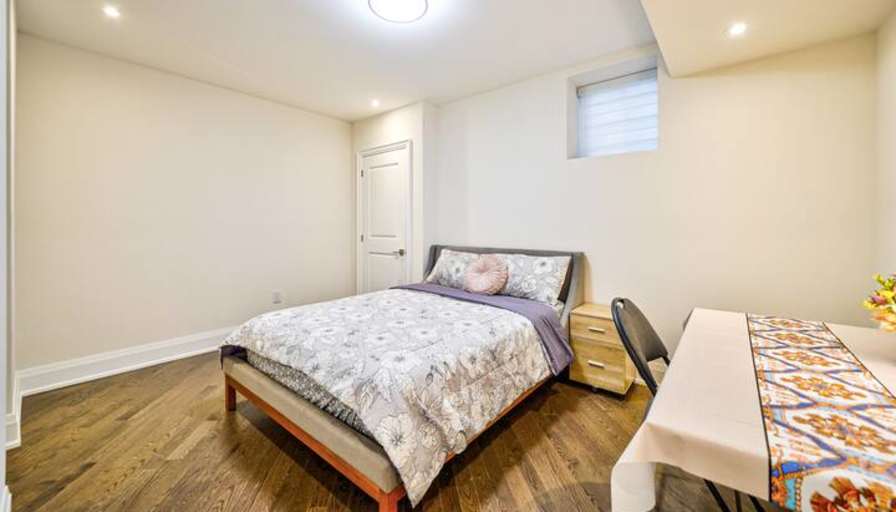 Jenny's room