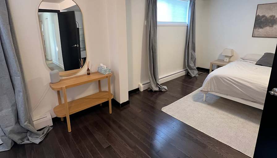 Tara's room