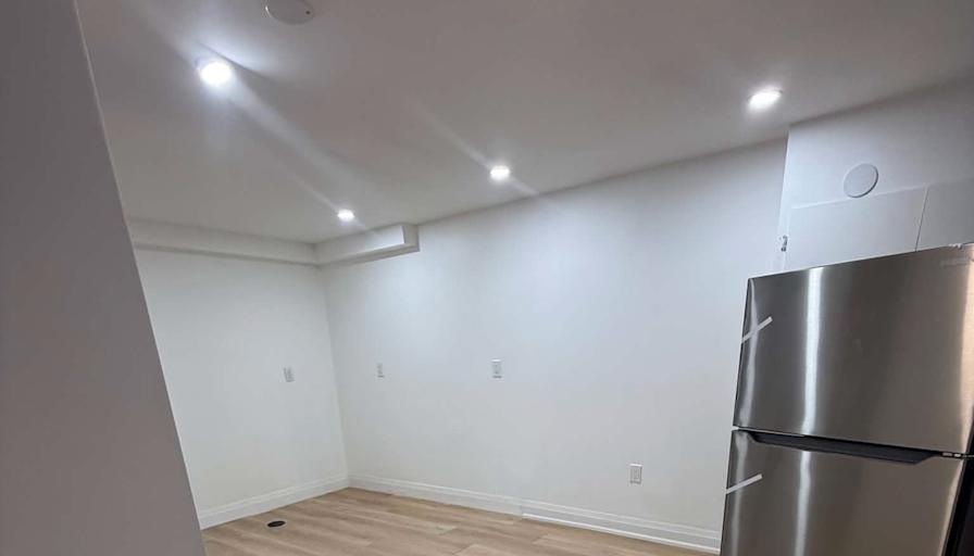 Saida's room