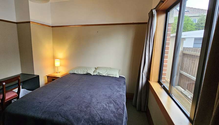 Bob's room