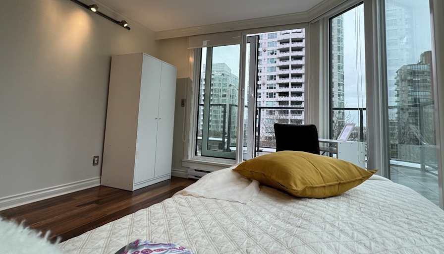 Van House's room