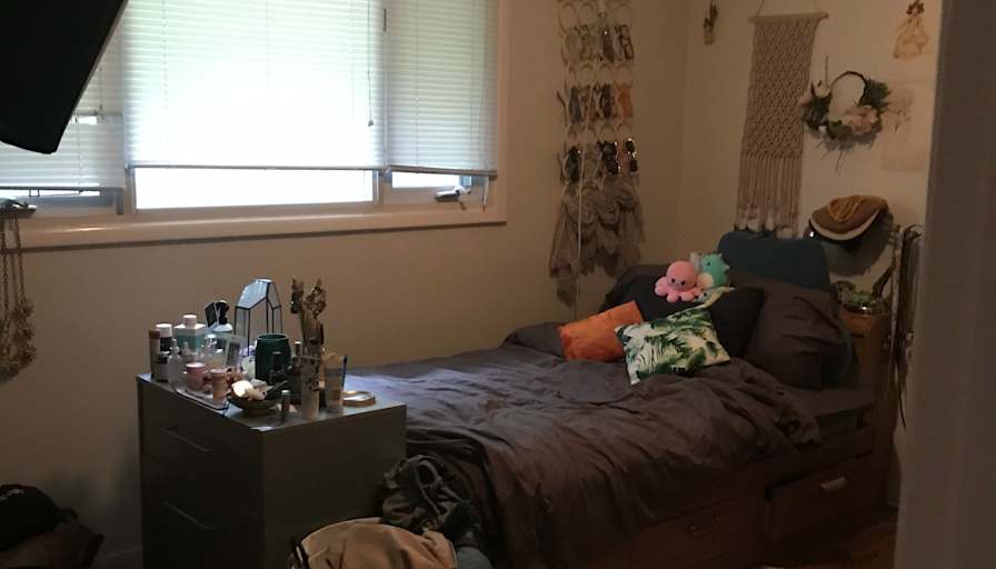 Victoria's room
