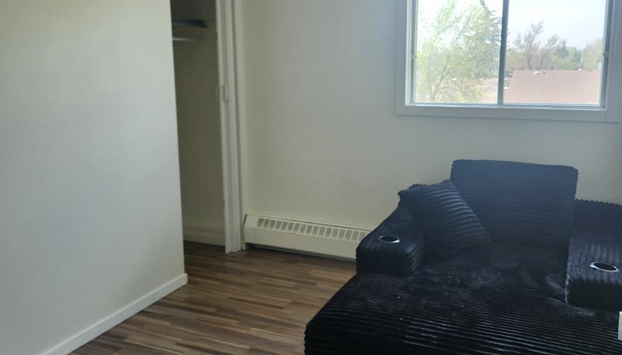 Suzanne Holmberg's room