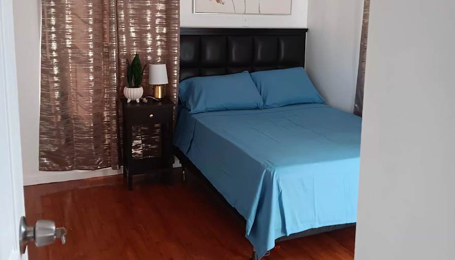 Anny's room