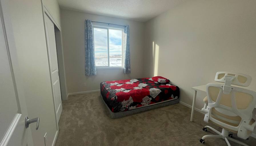 RAVINDER SINGH's room