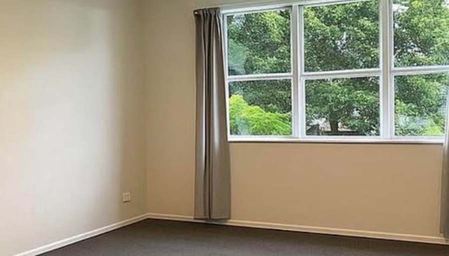 Nirav's room
