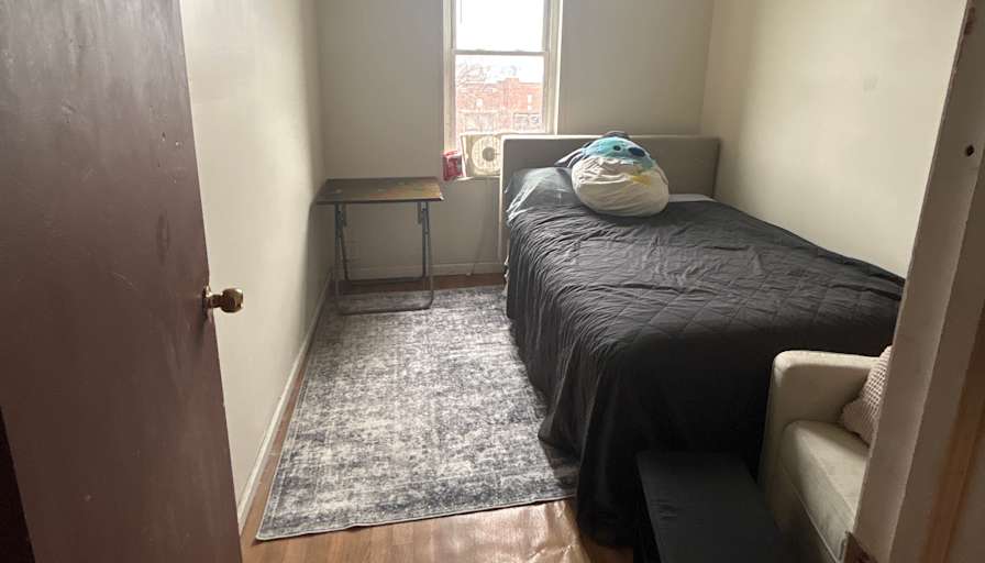 Nico Oriana's room